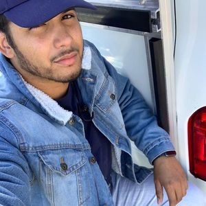 Meet your Posher, Luis